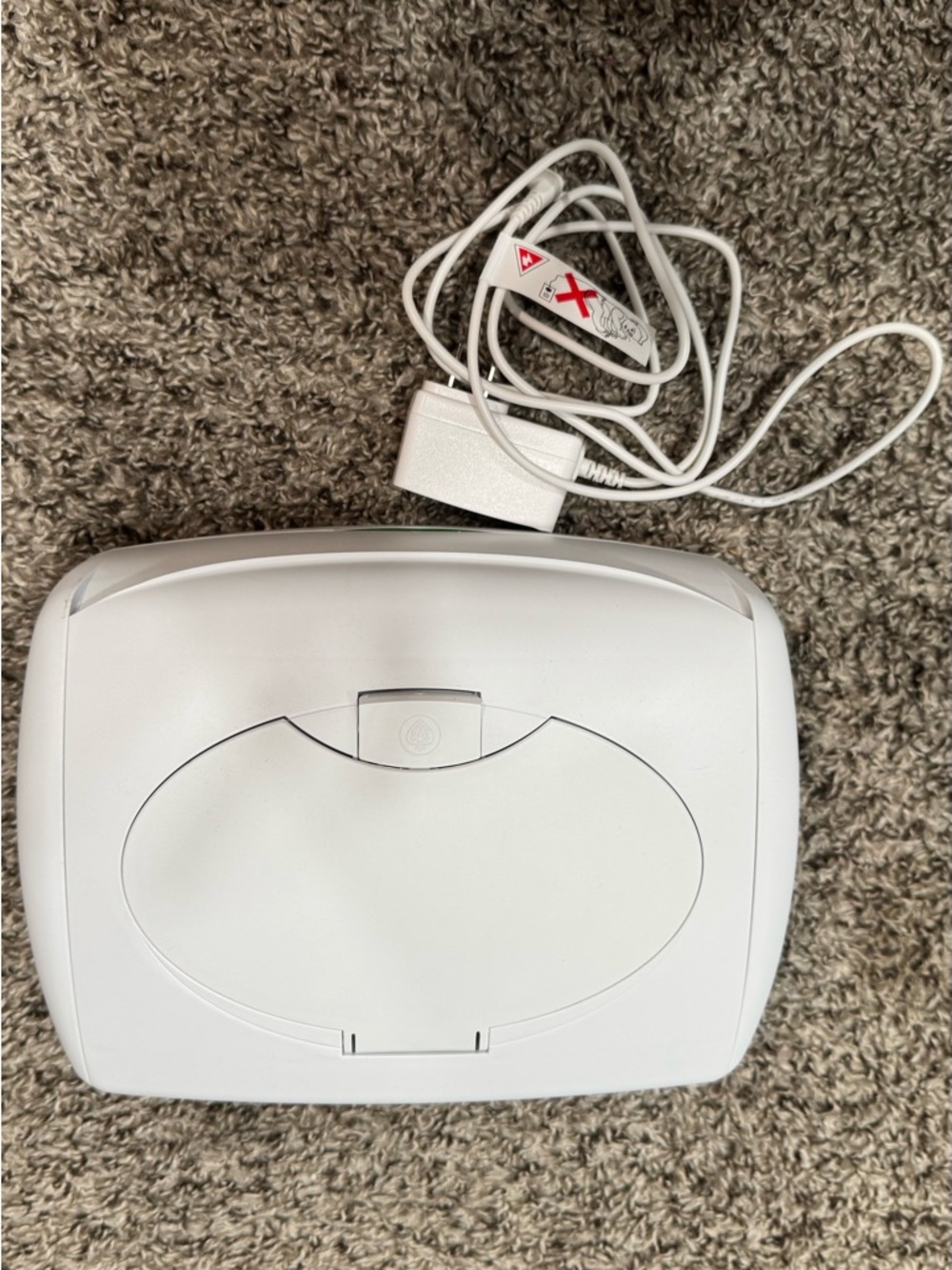 White Baby Wipe Warmer with Lid - Neutral